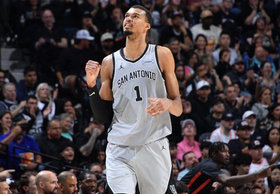 kaiyunsports-文班：我们破解了火箭的战术，对我来说最重要的是体能恢复